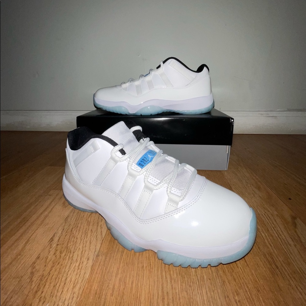 Jordan 11 Low Legend Blue